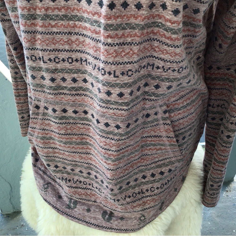 Volcom Signature Patterned Hooded Long Sleeve Shirt - Picture 3 of 8
